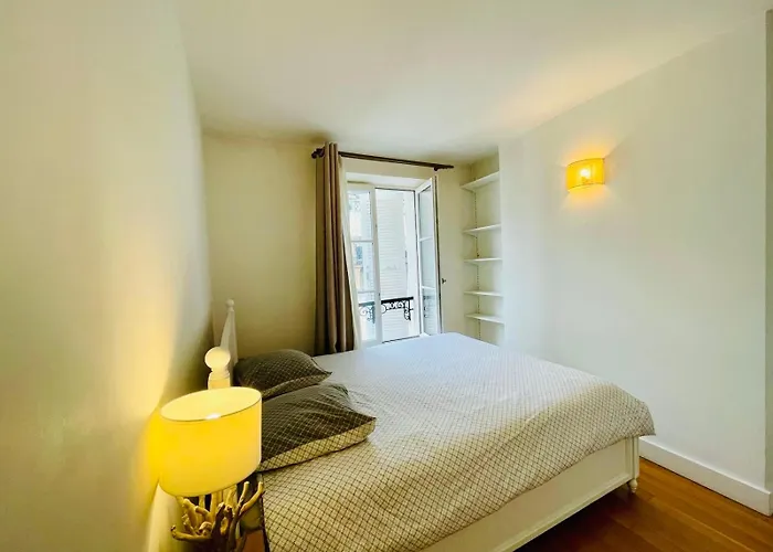 Appartement Tour Eiffel Invalides Pierre Leroux *