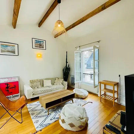 アパート Tour Eiffel Invalides Pierre Leroux パリ