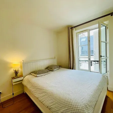 アパート Tour Eiffel Invalides Pierre Leroux *